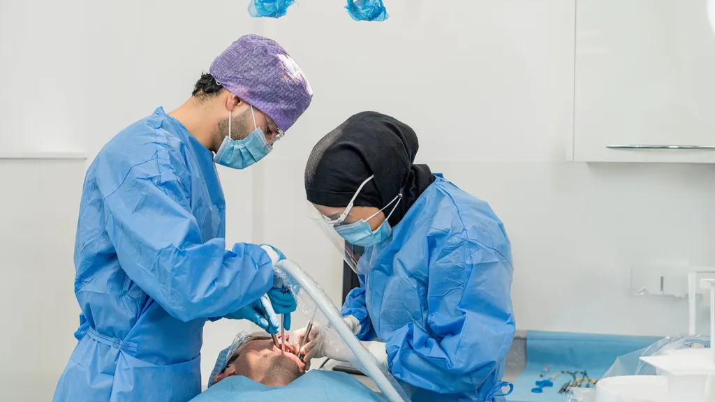 Clinical training at the College of Medicine & Dentistry, Birmingham