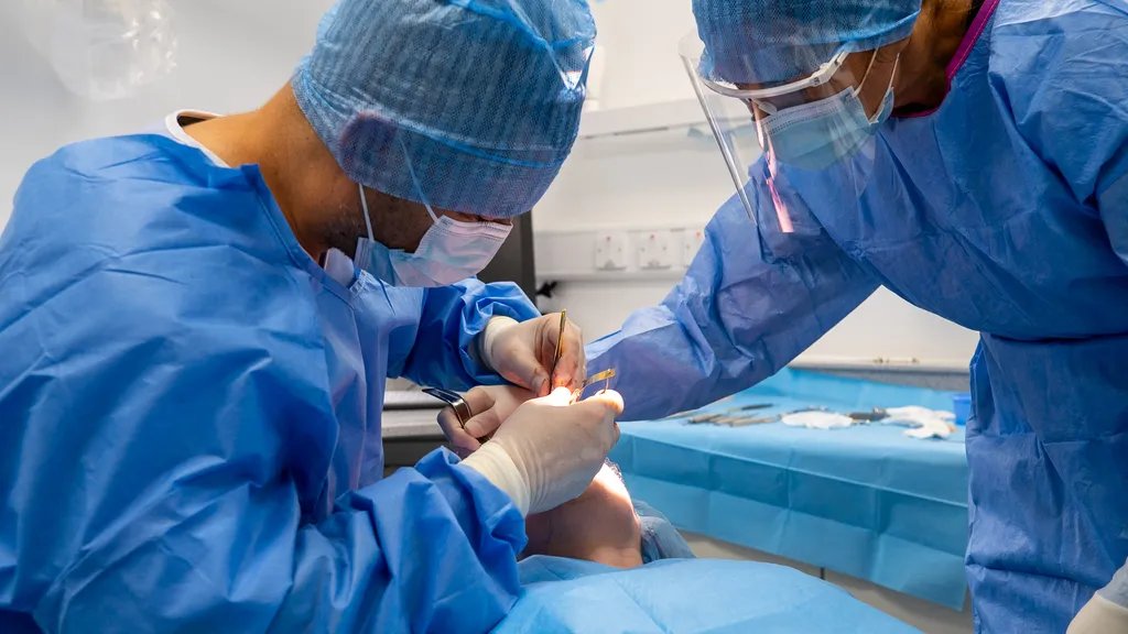 MSc in Oral Implantology (Part Time) at the College of Medicine & Dentistry, Birmingham